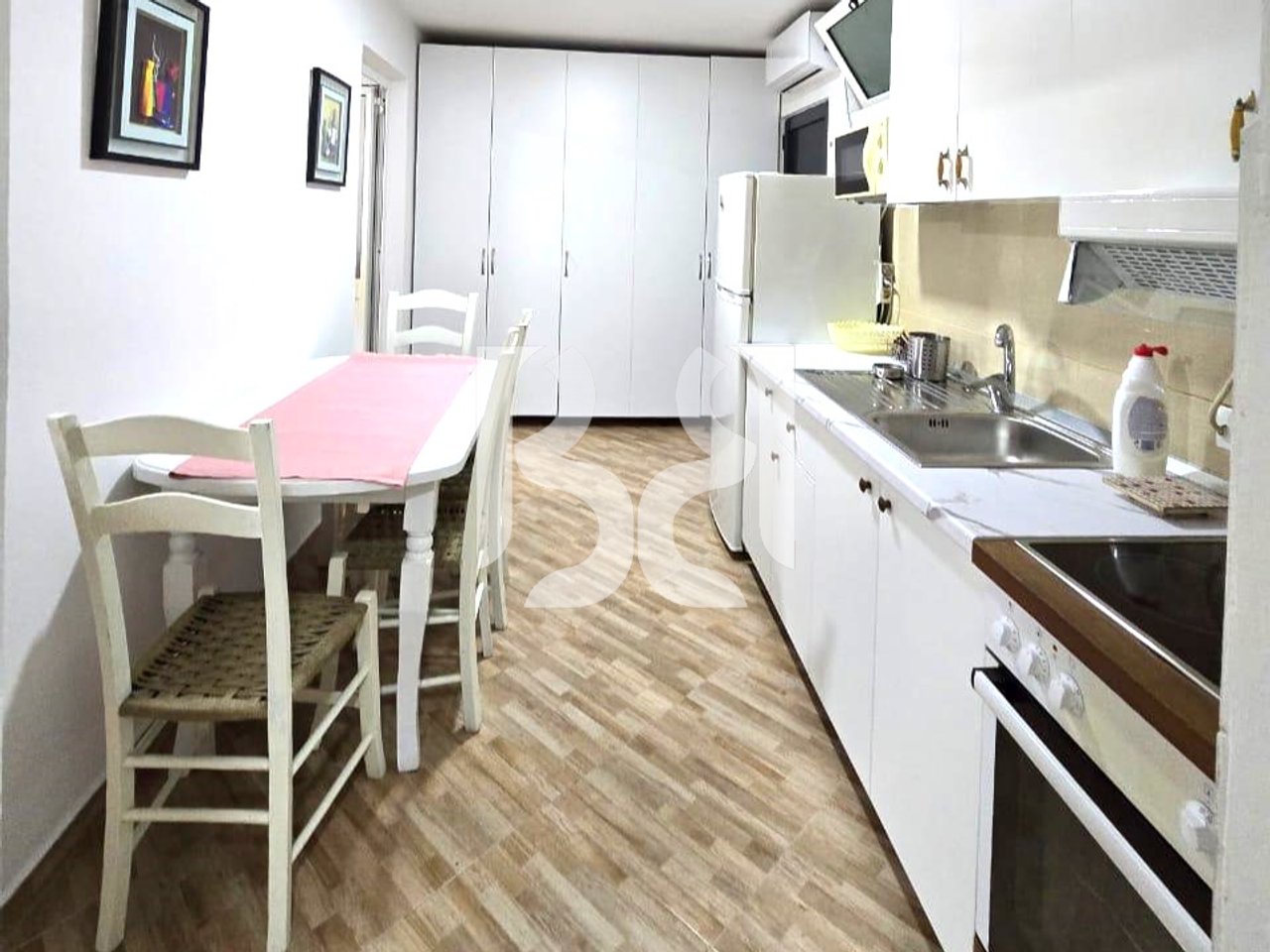 SHTEPI PRIVATE 1+1 ME OBORR – ME Qera Ne Laprakë