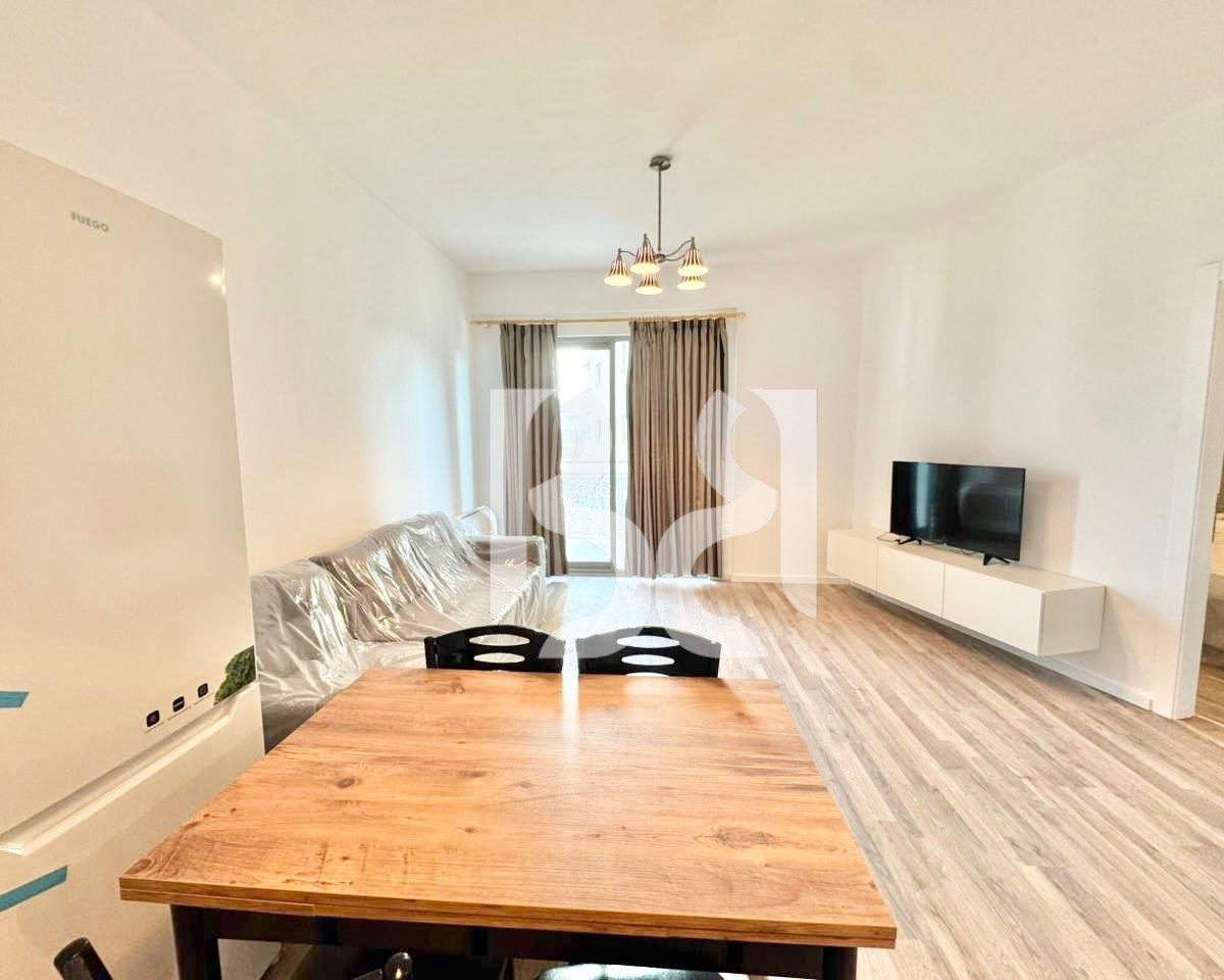 APARTAMENT ME QERA 1+1 TEK ISH FUSHA E AVIACIONIT