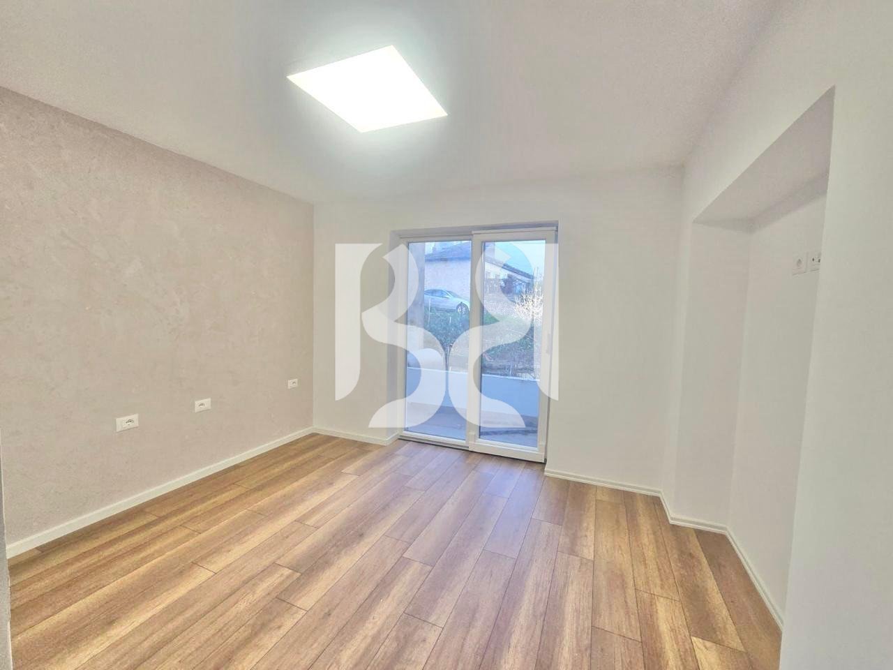 OFFICE SPACE FOR RENT NEAR JEAN D'ARC BOULEVARD*