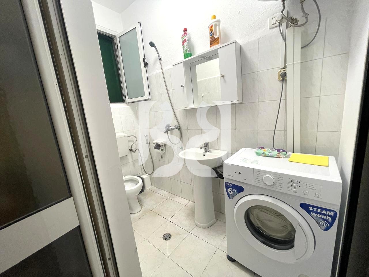 JEPET ME QIRA APARTAMENT 1+1 NE MYSLYM SHYR*