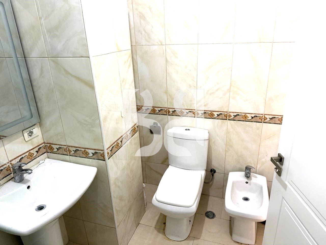JEPET ME QIRA APARTAMENT 1+1 – RRUGA E KAJAVES*