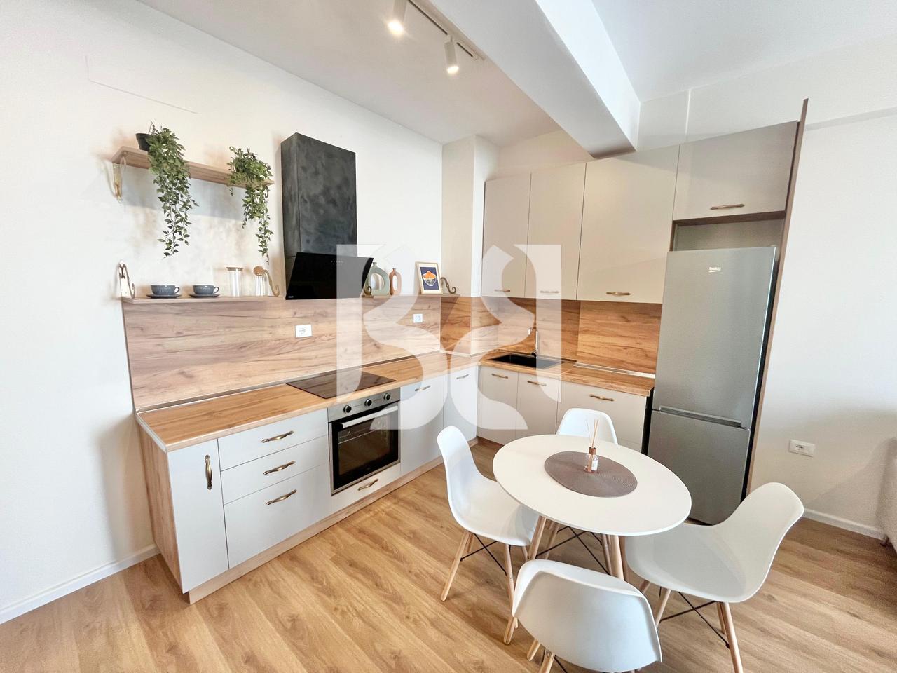 APARTAMENT 1+1 ME QIRA RESIDENCA OXA FRESK 450 EURO*