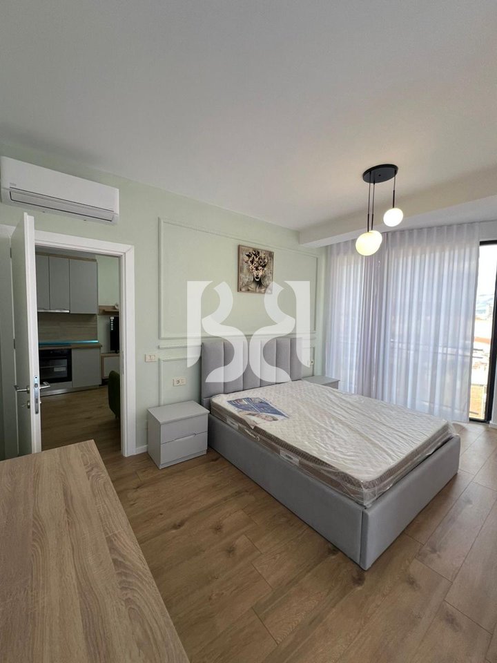 Shitet Apartament 2+1 tek Golden Tower,Zogu iZI