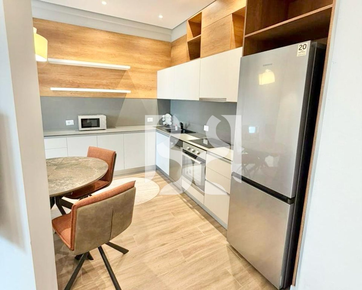 APARTAMENT 2+1+2+POST PARKIMI ME QERA TEK SQUARE 21