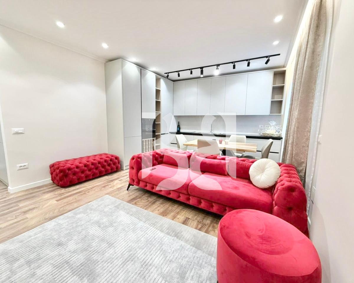 APARTAMENT TE PAZARI RI ME QERA 1+1