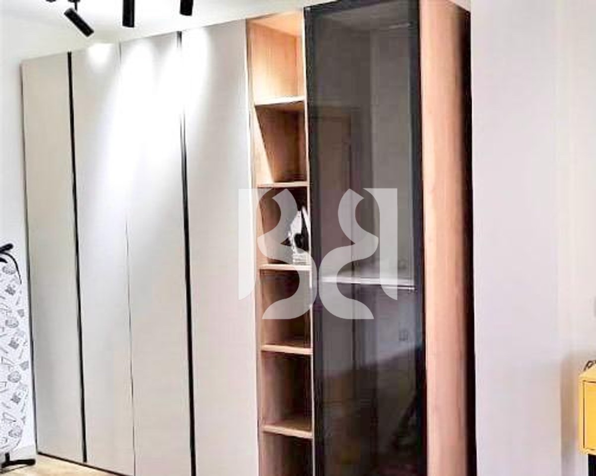 APARTAMENT TEK SHALLAVARET 1+1 ME QERA
