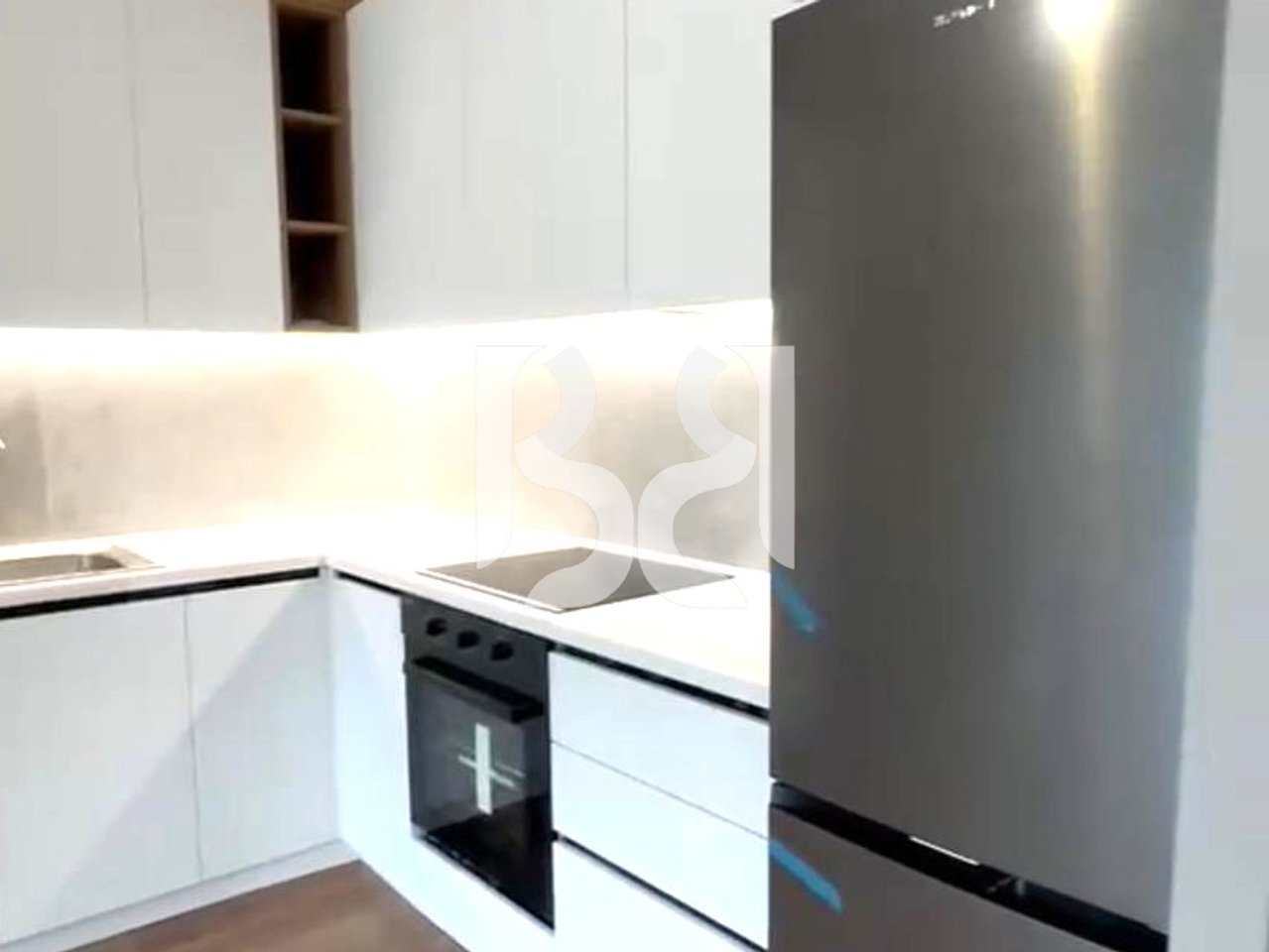 APARTAMENT MODERN 2+1+2 ME QERA TEK TIRANA UPTOWN