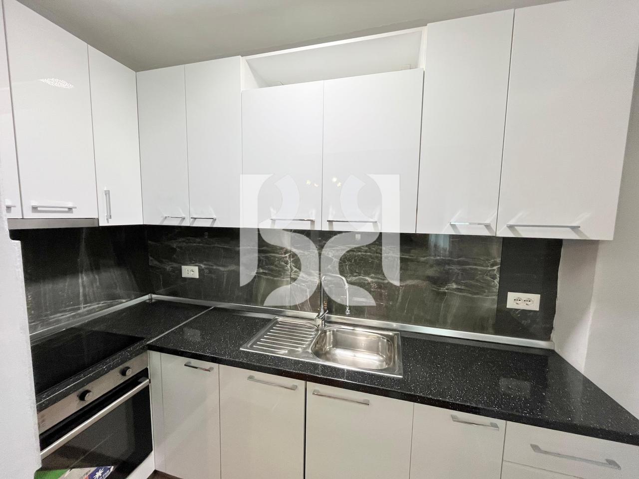 APARTMENT 1+1+STORAGE FOR RENT ALI DEMI STREET 48,000 LEKE*
