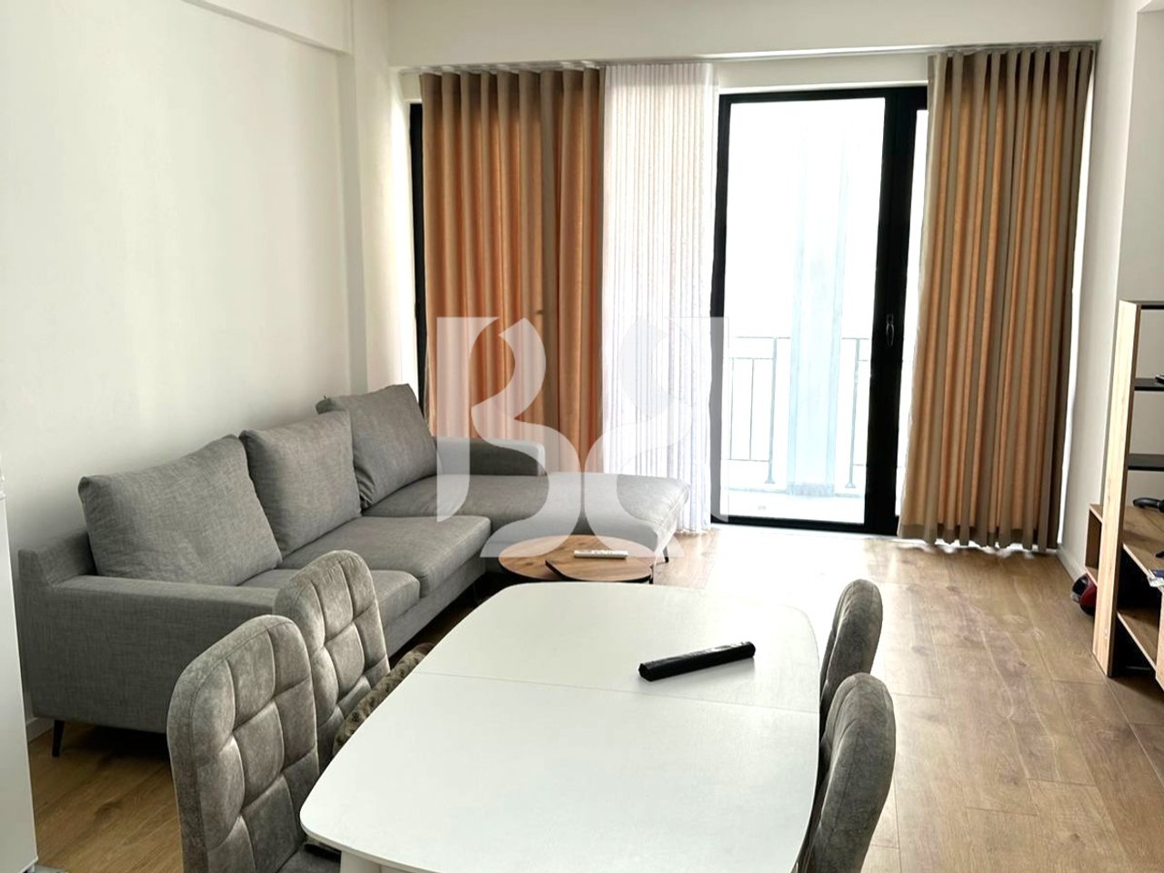 APARTAMENT 2+1 ME QIRA TEK VILA L2 550 EURO
