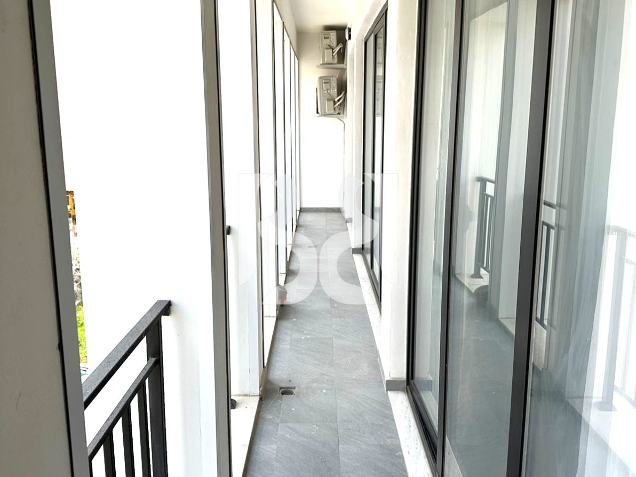 APARTAMENT 2+1 ME QIRA TEK VILA L2 550 EURO