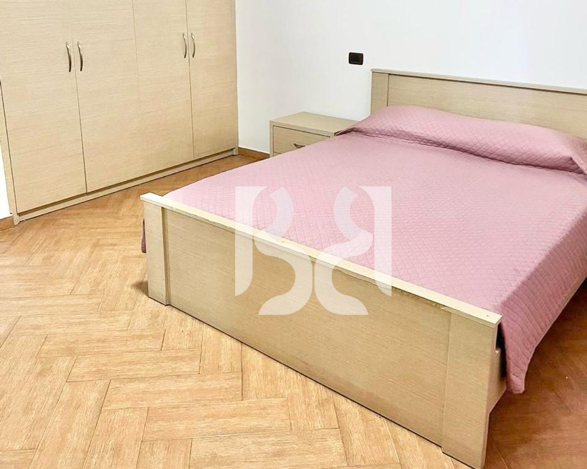 APARTAMENT ME QERA 2+1 PRANE RRUGA E KOSOVAREVE