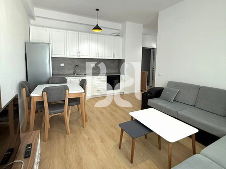 APARTAMENT 1+1+BALLKON ME QIRA*