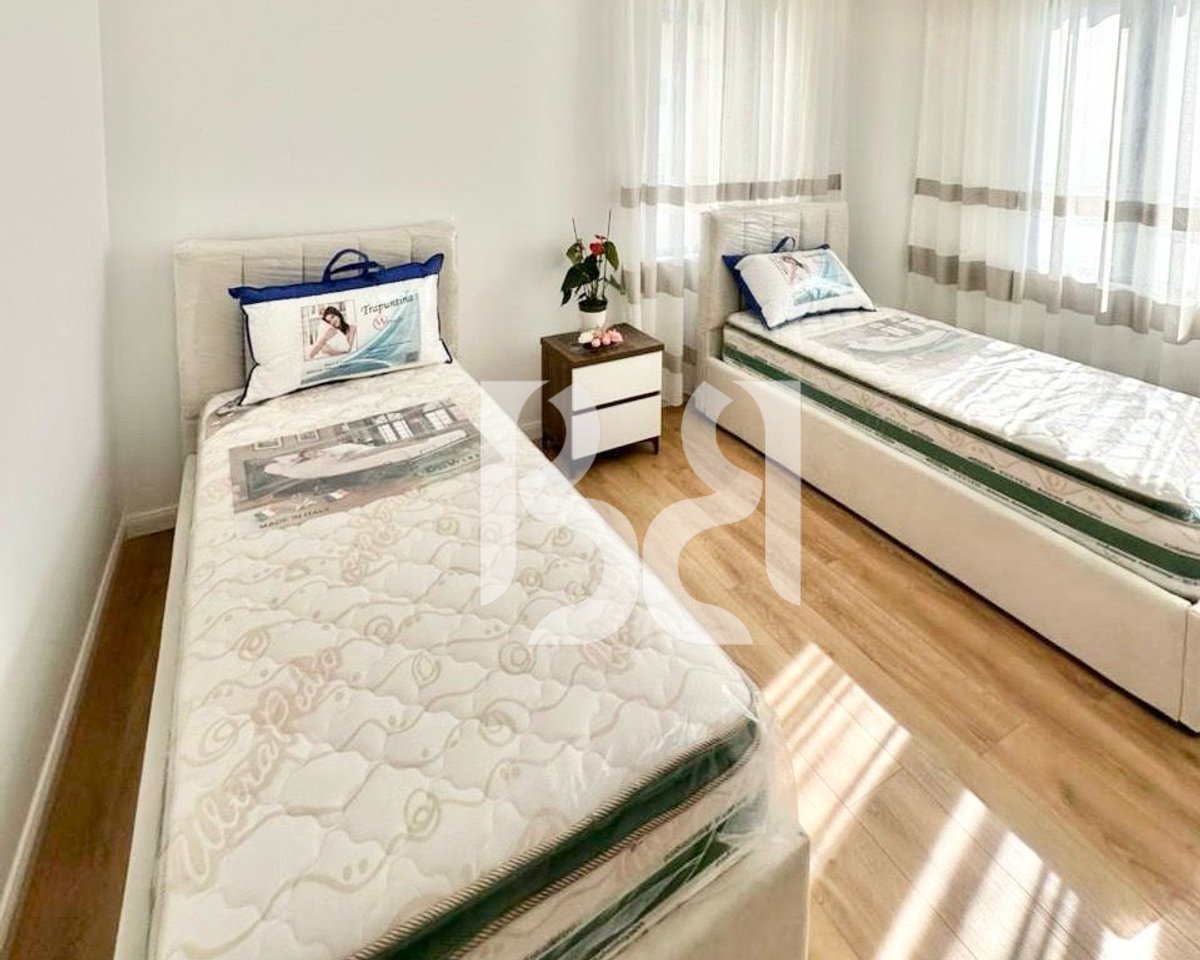APARTAMENT NE SHITJE 2+1+2 TEK PALLATI ME SHIGJETA