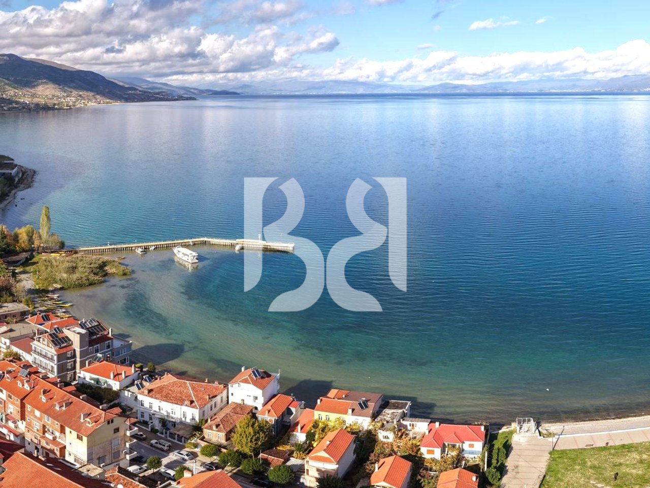 SHITET ME KREDI APARTAMENT 2+1 NE POGRADEC*
