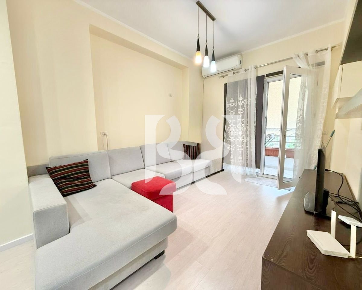 APARTAMENT 1+1+PARKIM ME QERA TEK KODRA E DIELLIT 1