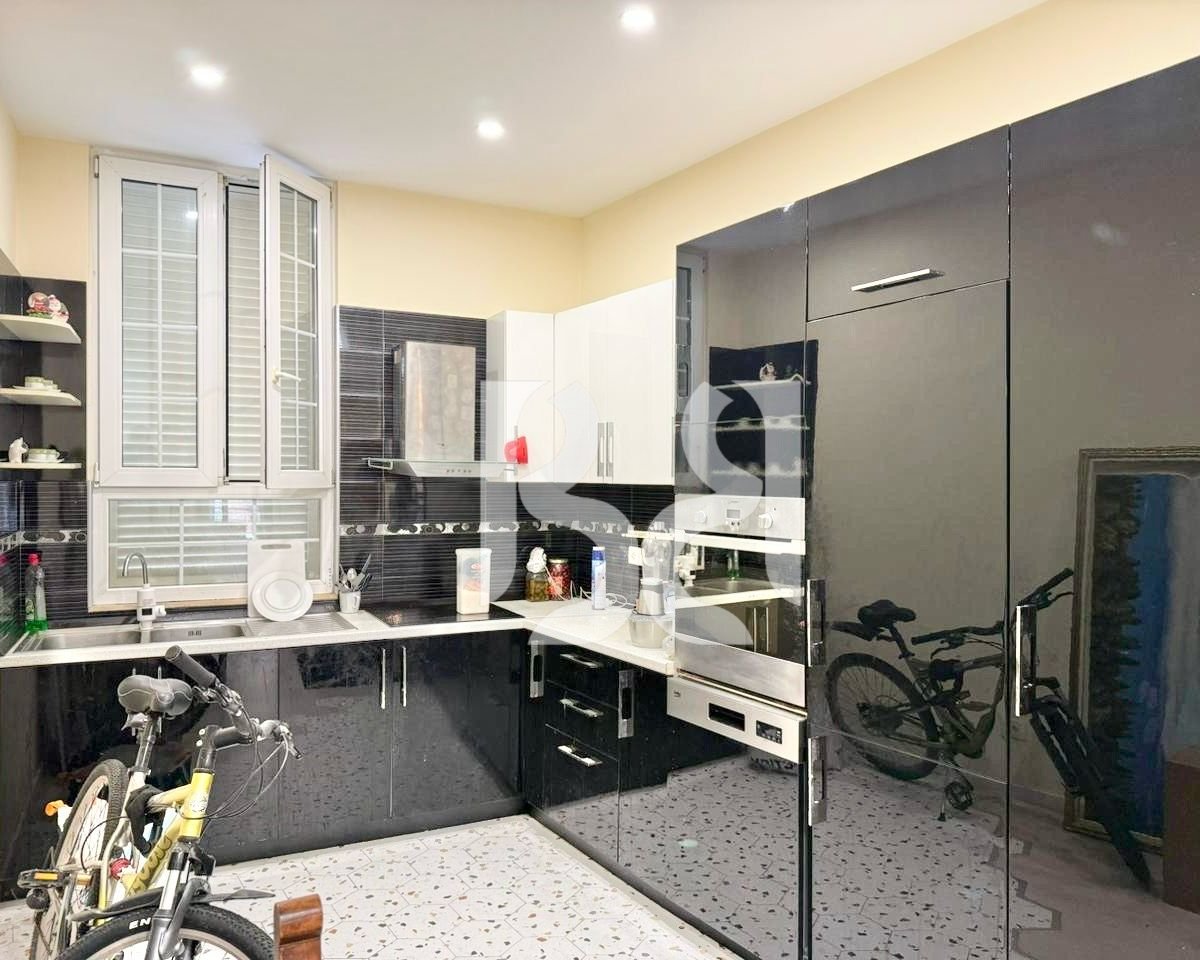 APARTAMENT 1+1+PARKIM ME QERA TEK KODRA E DIELLIT 1