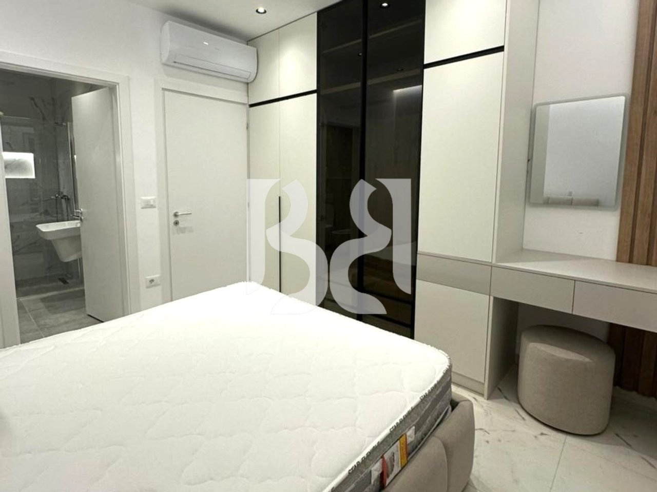 APARTAMENT 2+1ME QIRA*