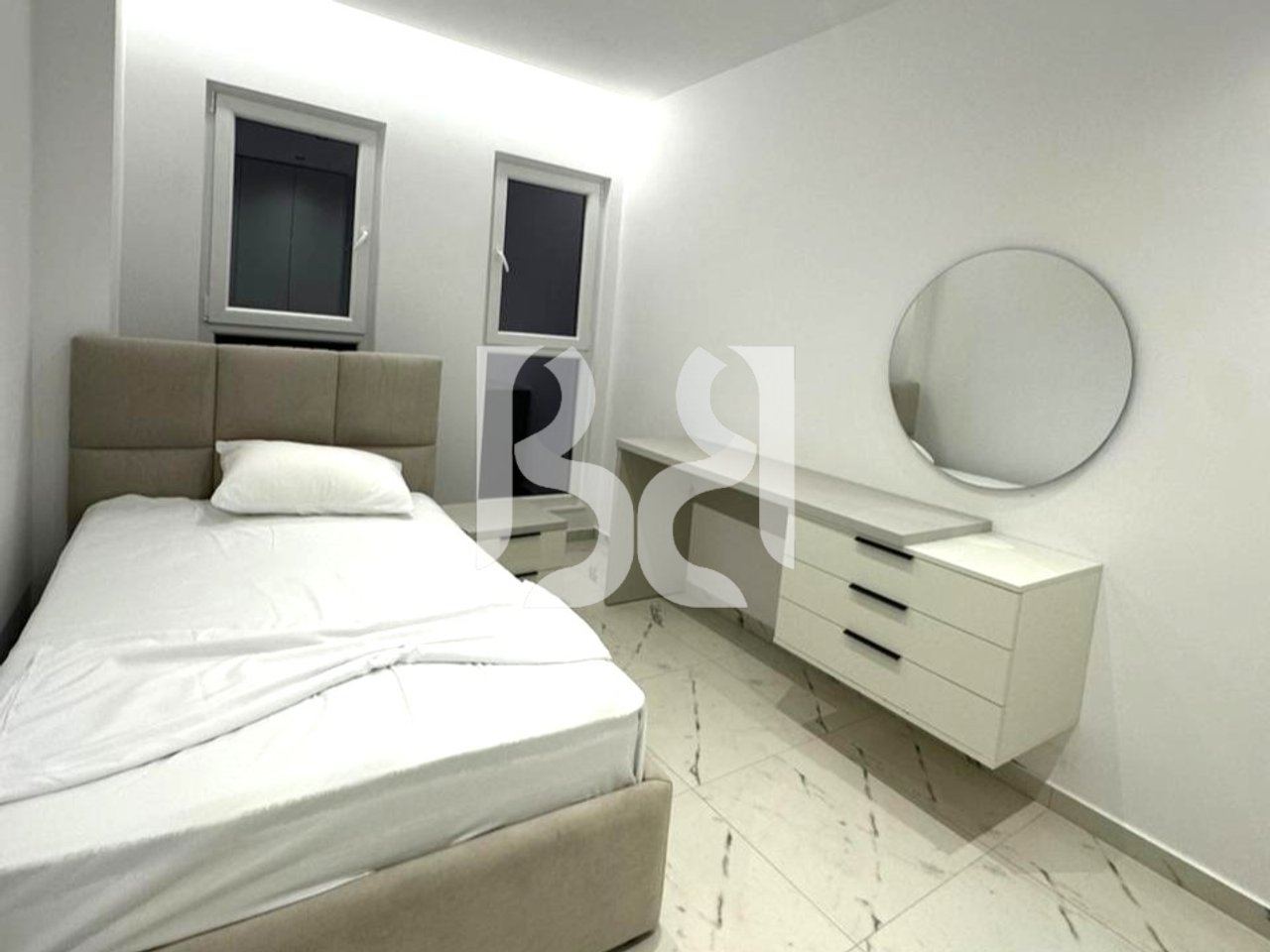 APARTAMENT 2+1ME QIRA*