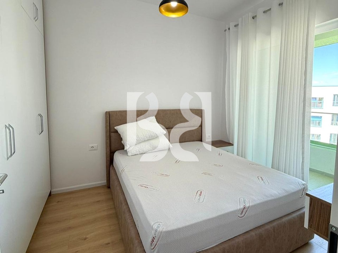APARTAMENT 1+1+BALLKON ME QIRA*