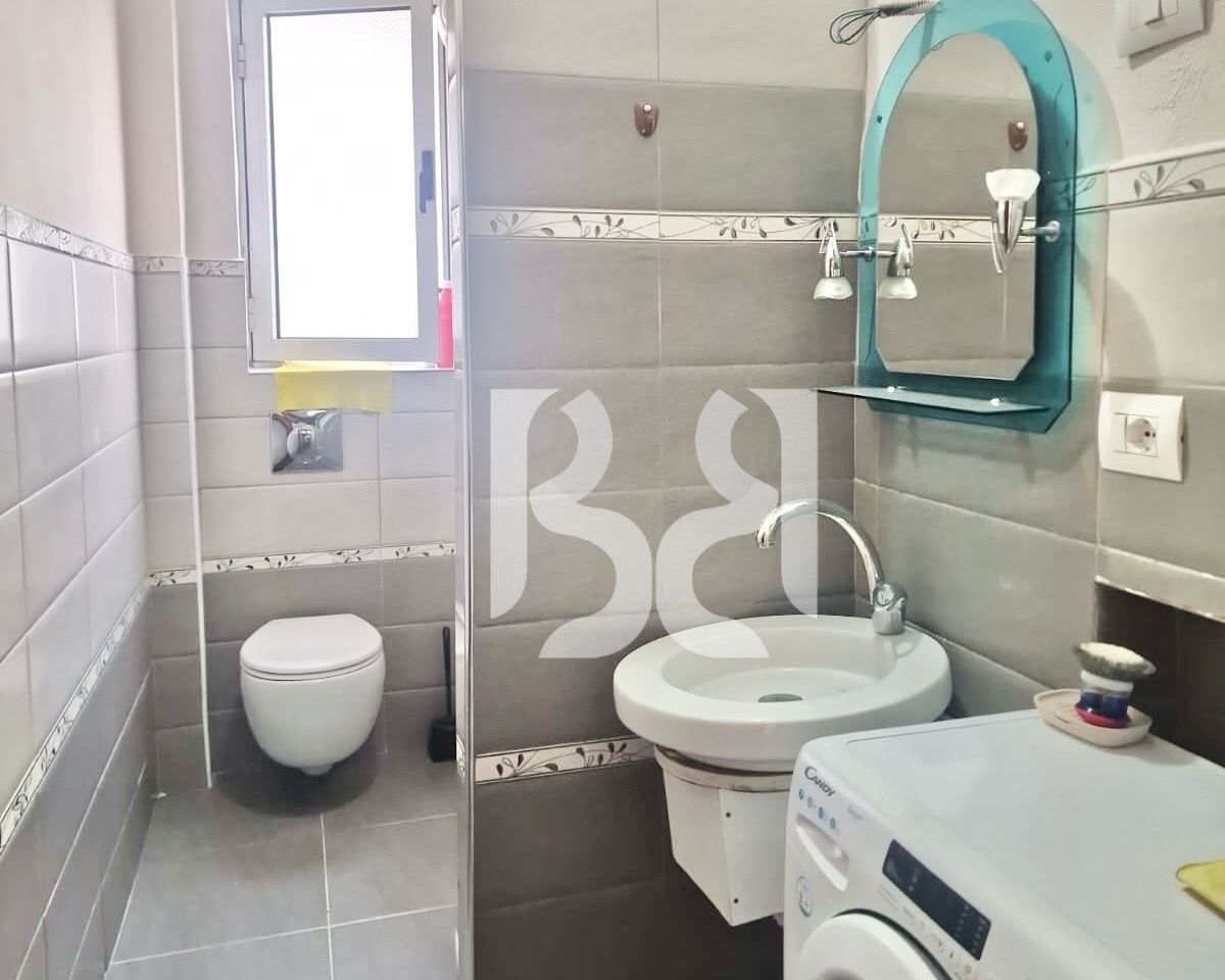 APARTAMENT ME QERA 2+1 NE QENDER