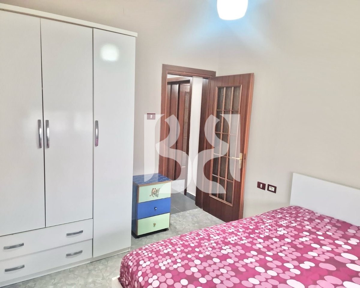 APARTAMENT ME QERA 2+1 NE QENDER