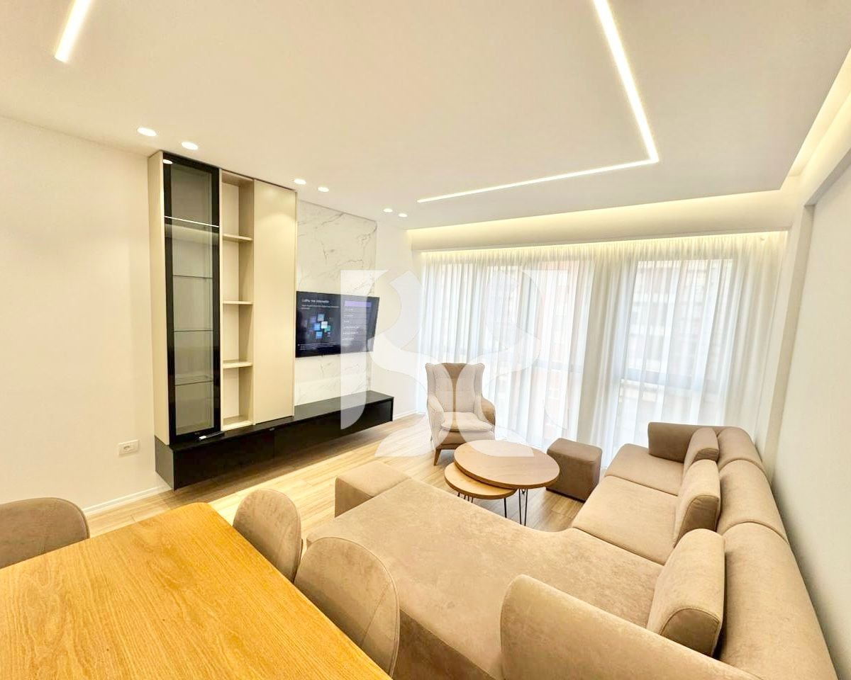 APARTAMENT ME QERA 2+1 NE ASTIR