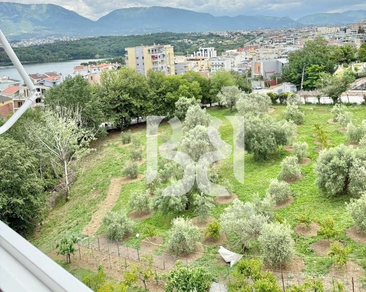 APARTAMENT 1+1 ME QERA TE KOPSHTI BOTANIK