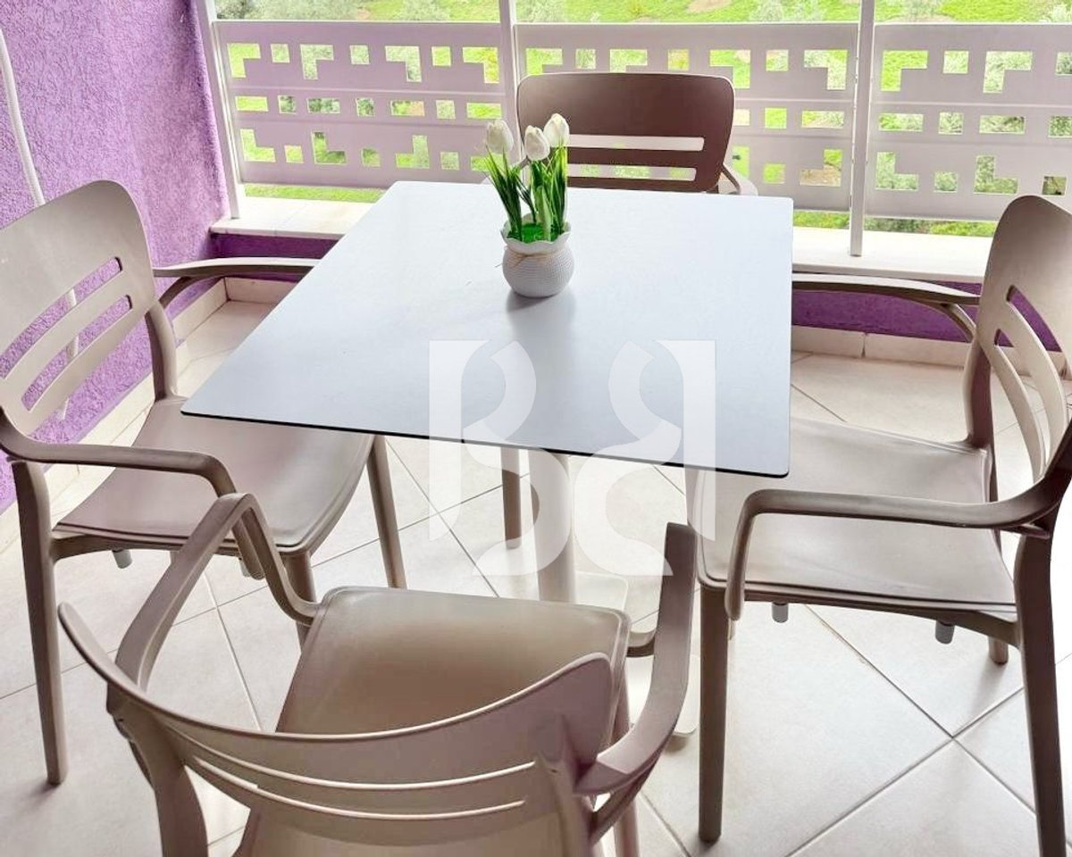 APARTAMENT 1+1 ME QERA TE KOPSHTI BOTANIK