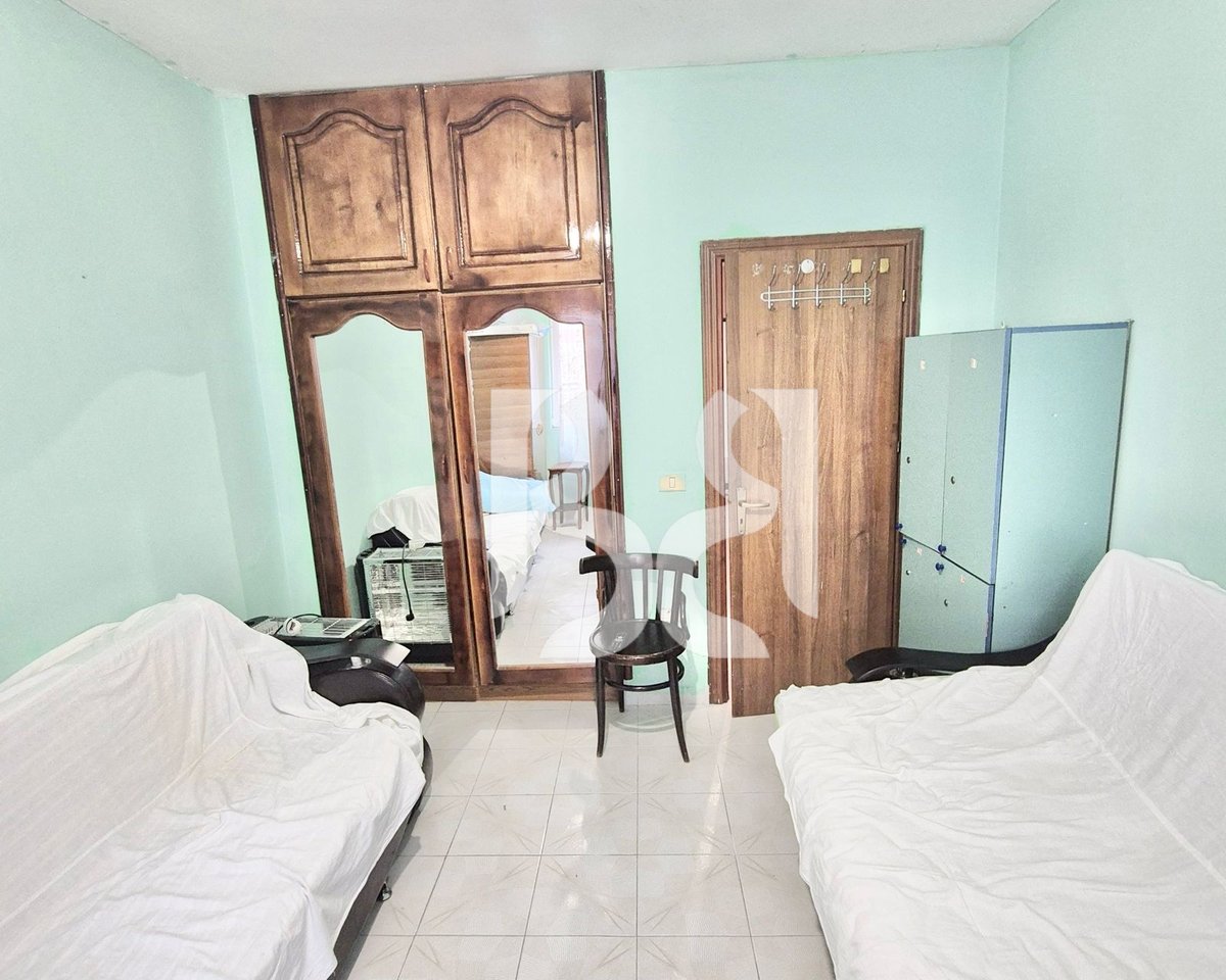 APARTAMENT 2+1 ME QERA TE KOMUNA E PARISIT