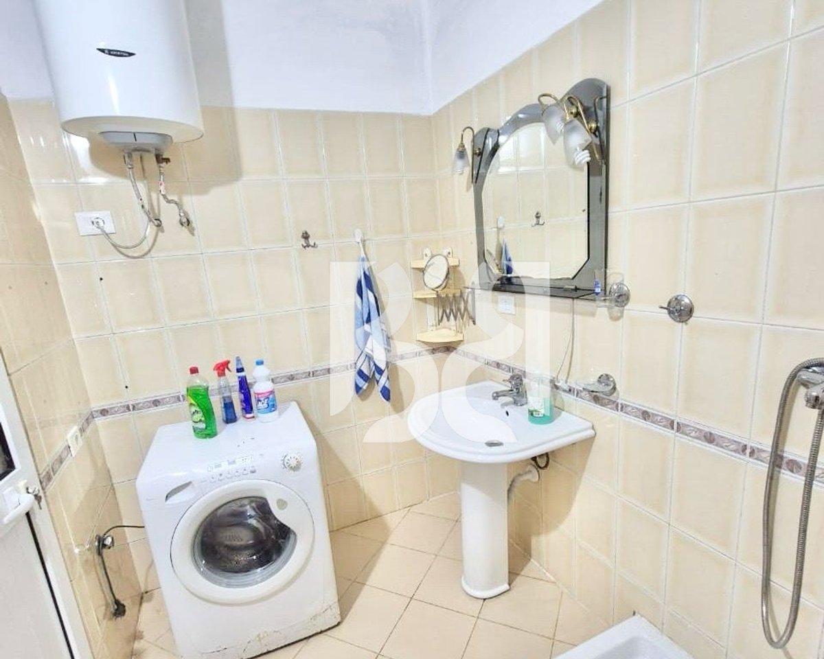 APARTAMENT 2+1 ME QERA TE KOMUNA E PARISIT