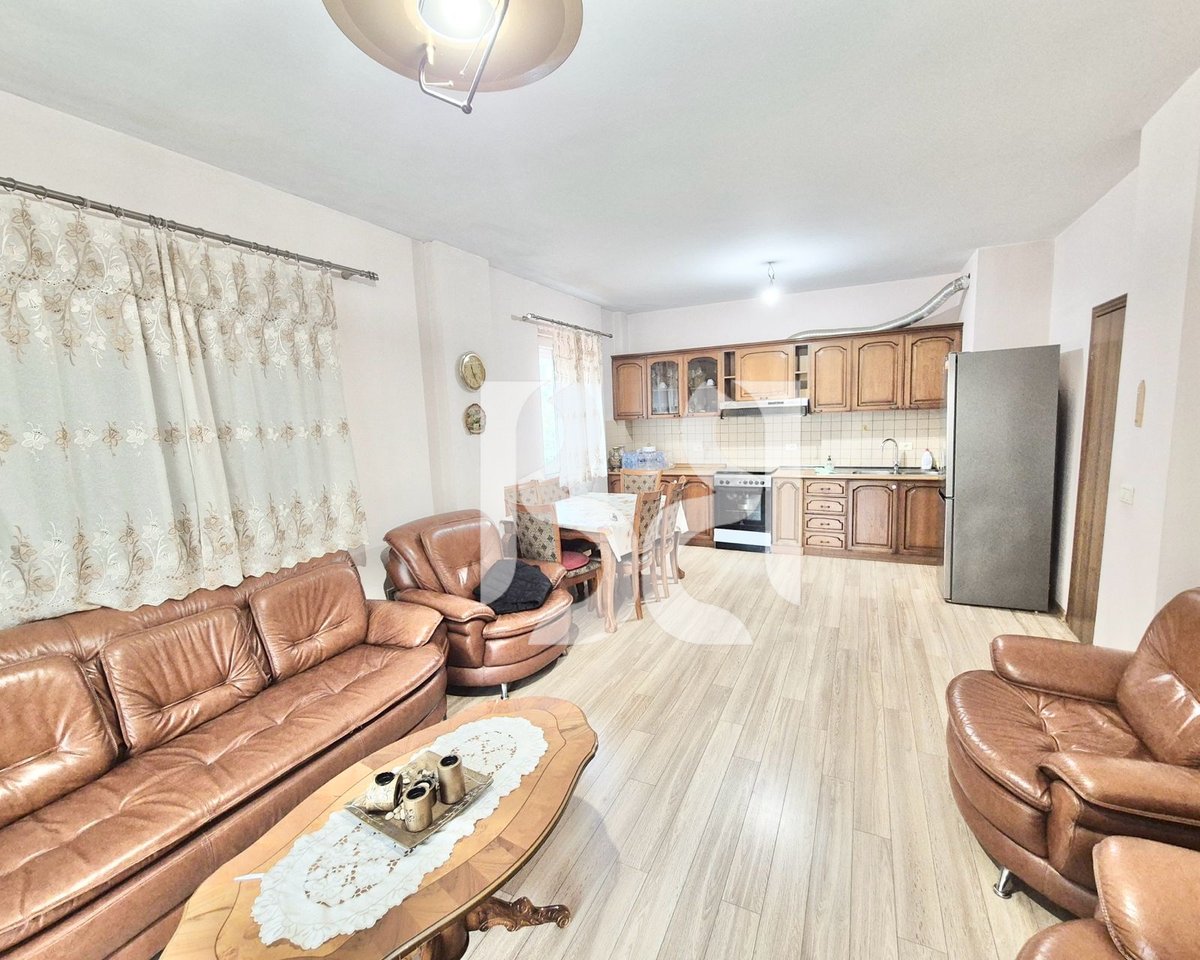 APARTAMENT 2+1 ME QERA TE KOMUNA E PARISIT