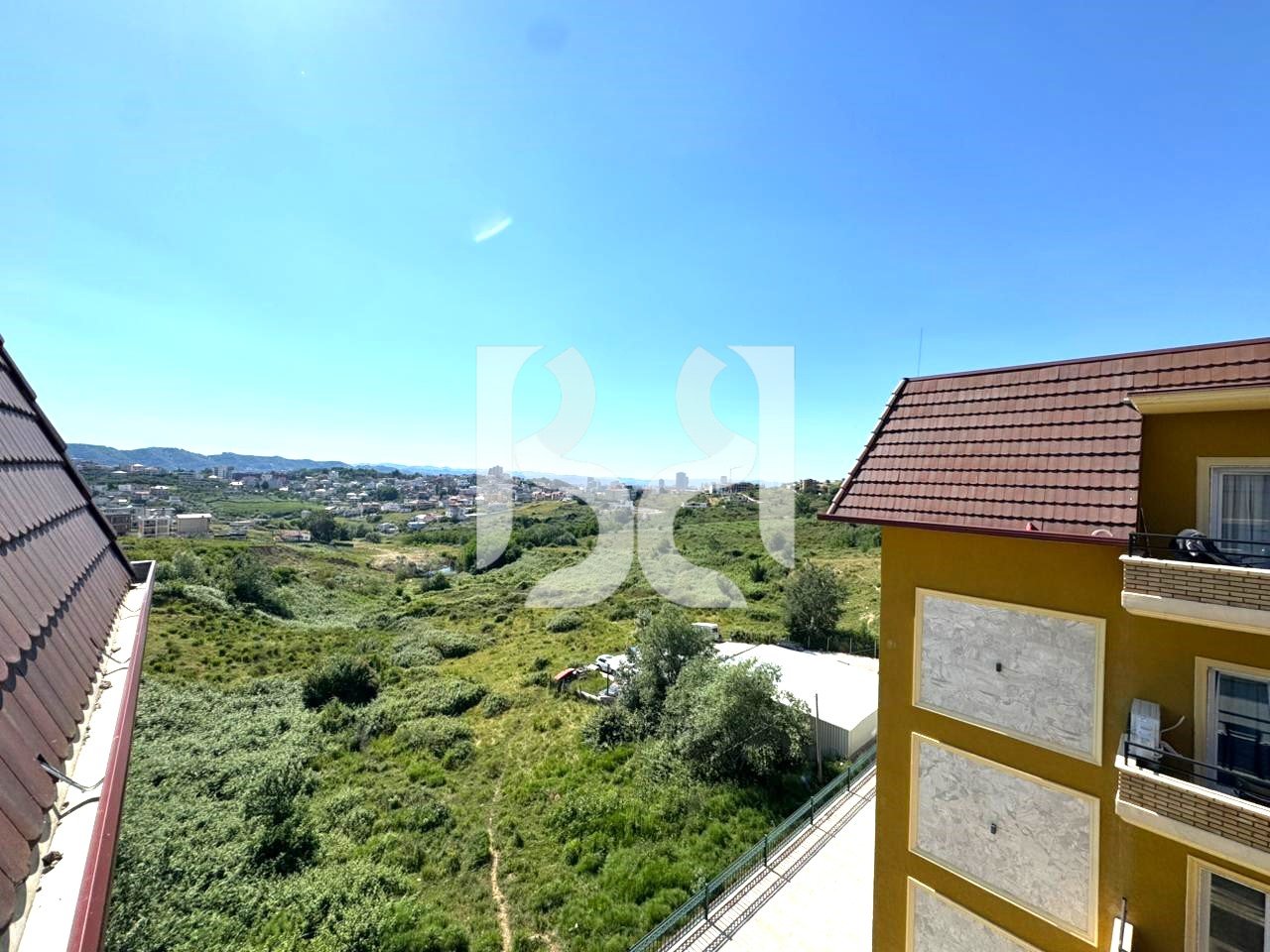 APARTAMENT NE SHITJE 2+1 TEK RESIDENCA LAKELAND 160K*