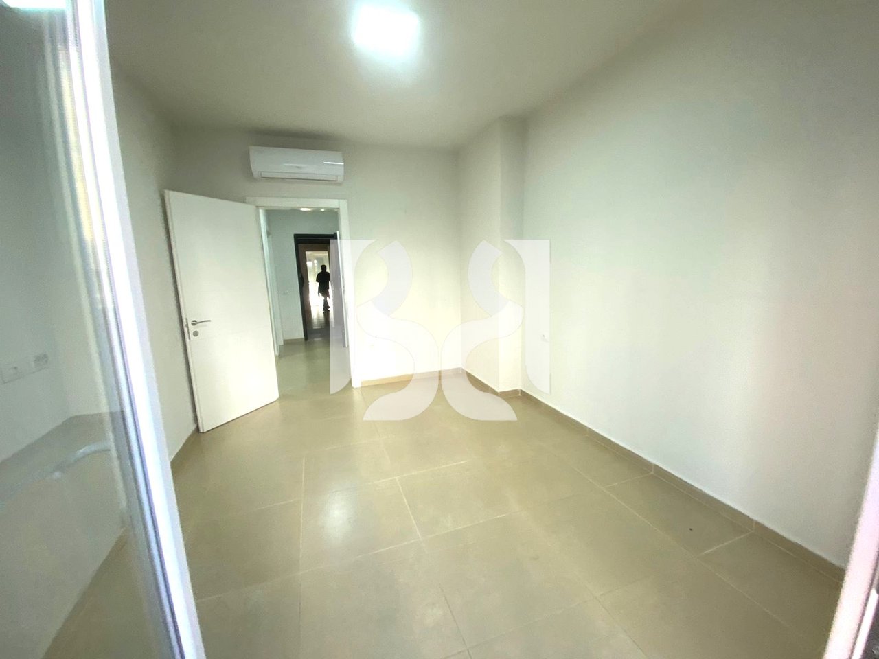 APARTAMENT 2+1 ME QIRA TEK RRUGA E KOSOVAREVE