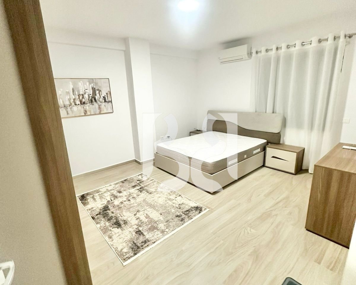 APARTAMENT ME QERA 2+1+2+PARKIM TE PAZARI I RI