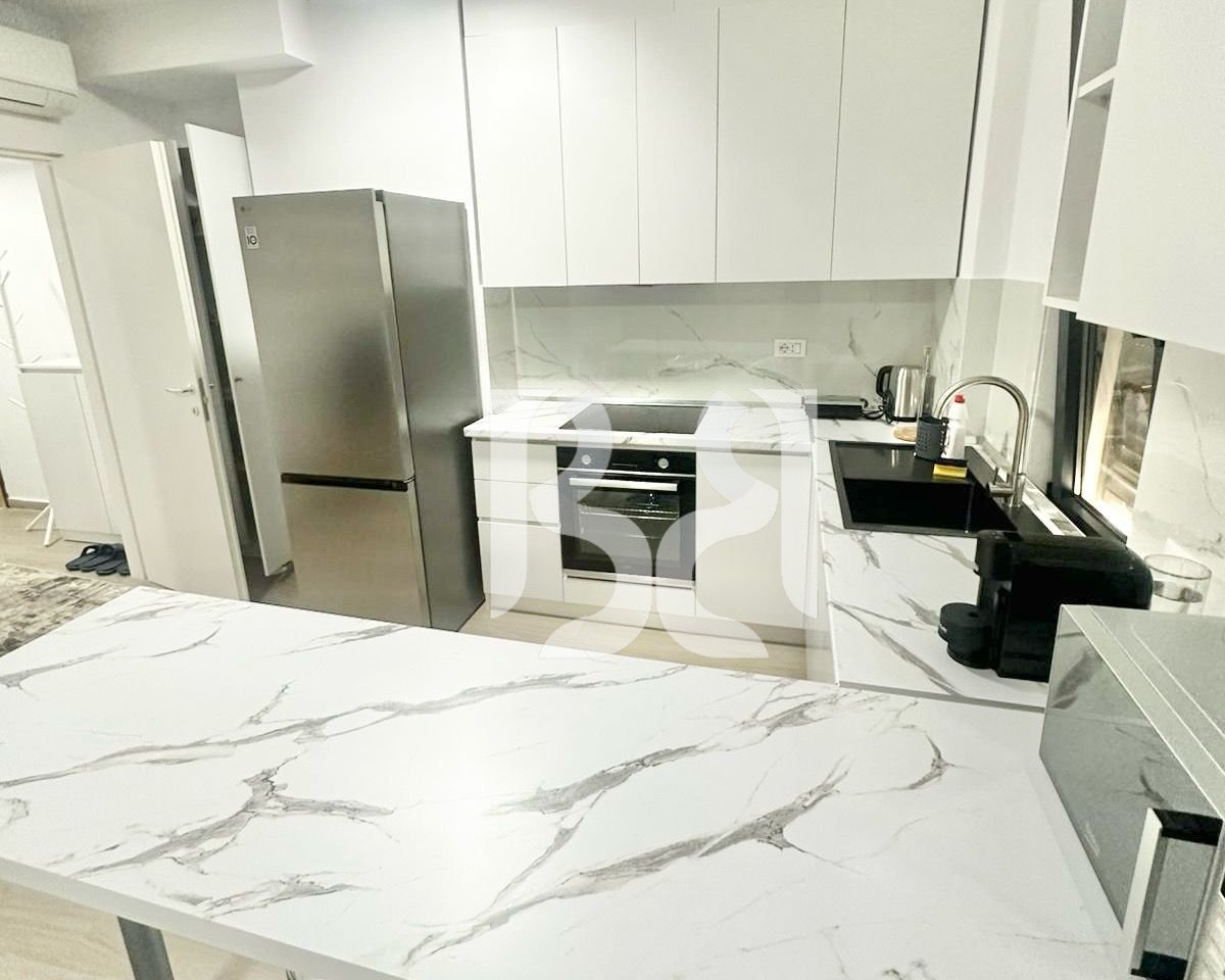 APARTAMENT ME QERA 2+1+2+PARKIM TE PAZARI I RI