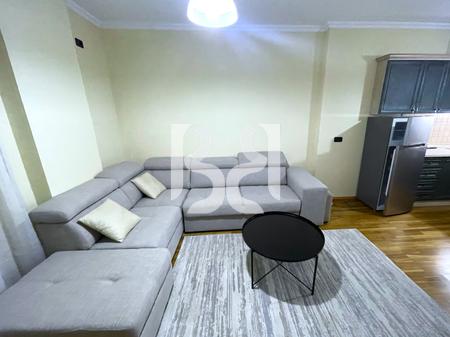 Appartamento 1+1 in affitto vicino alla Direzione della Polizia – Via Myslym Shyri | 55 m² | 4° piano | 70.000 Lek