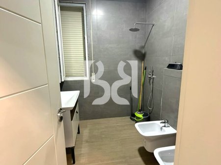 APARTAMENT 3+1 ME QIRA NË ISH-FUSHA E AVIACIONIT, TIRANË