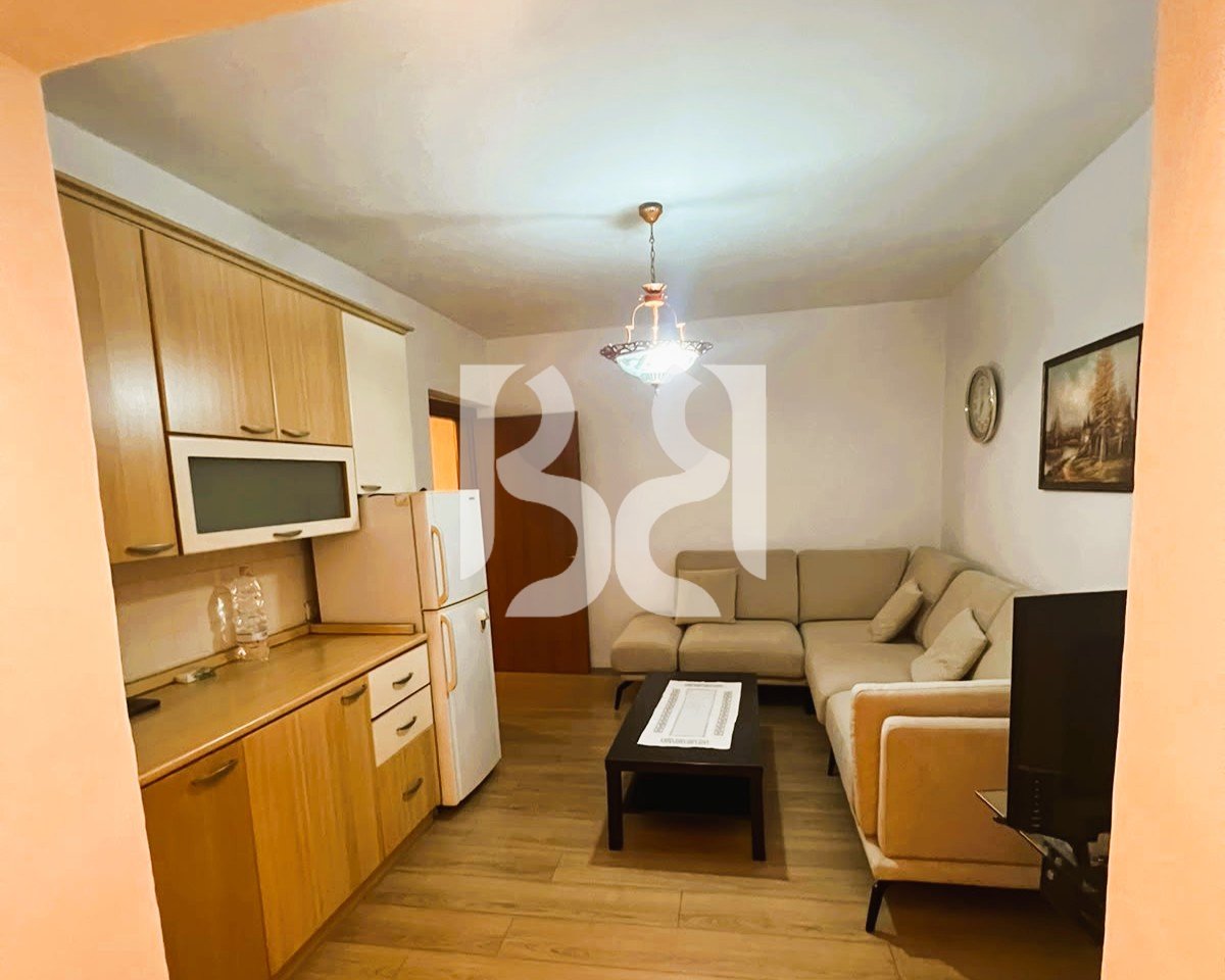 APARTAMENT 2+1 ME QIRA PRANE UET, KINOSTUDIO