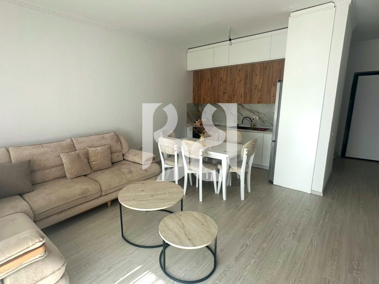 Apartment 2+1+2 for Rent in IBN Complex | 80,000 Lek/Month