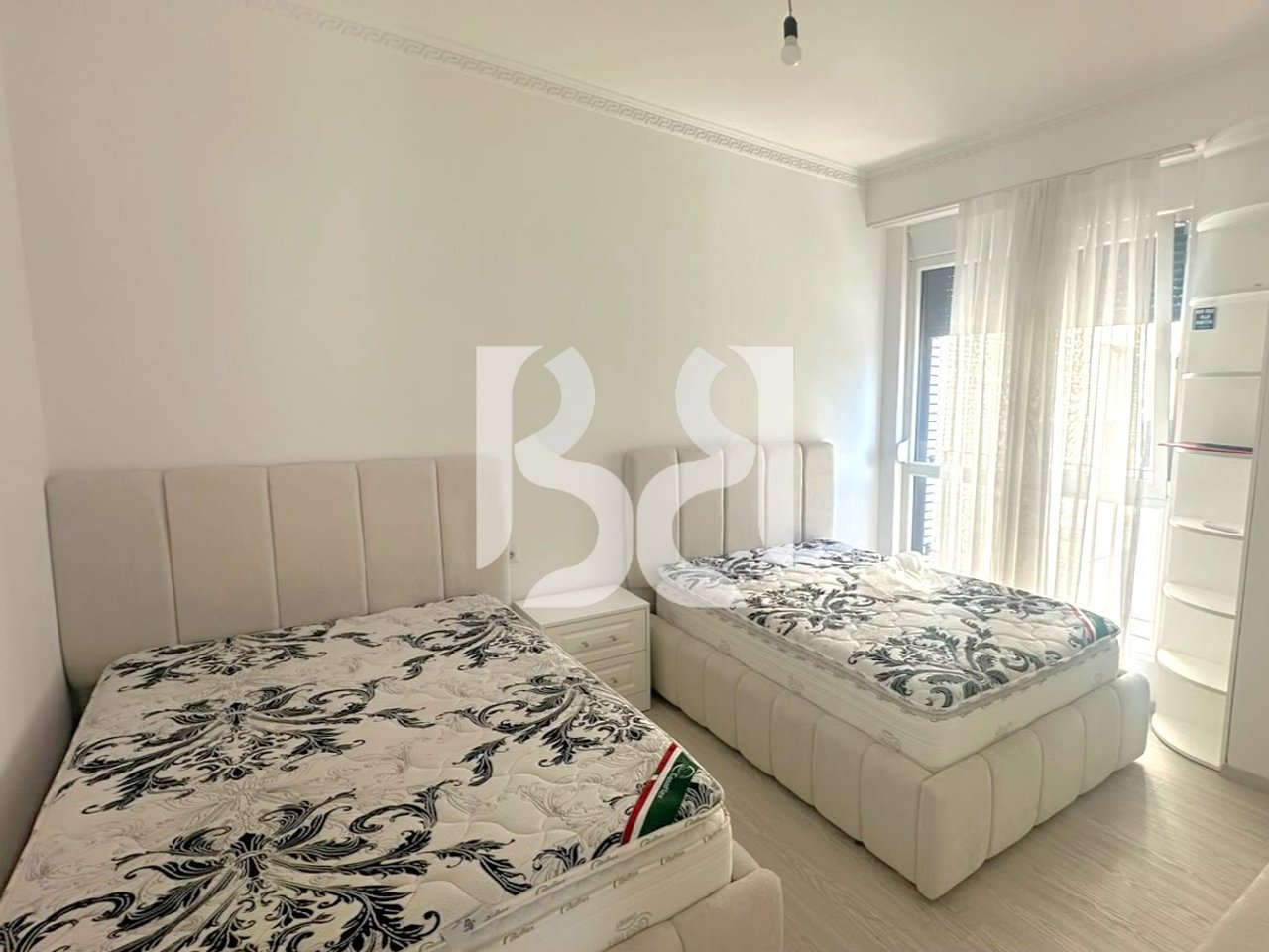 APARTAMENT 2+1+2+BALLKON+POST PARKIMI ME QIRA TEK KOMPLEKSI IBN, ISH FUSHA AVIACIONIT