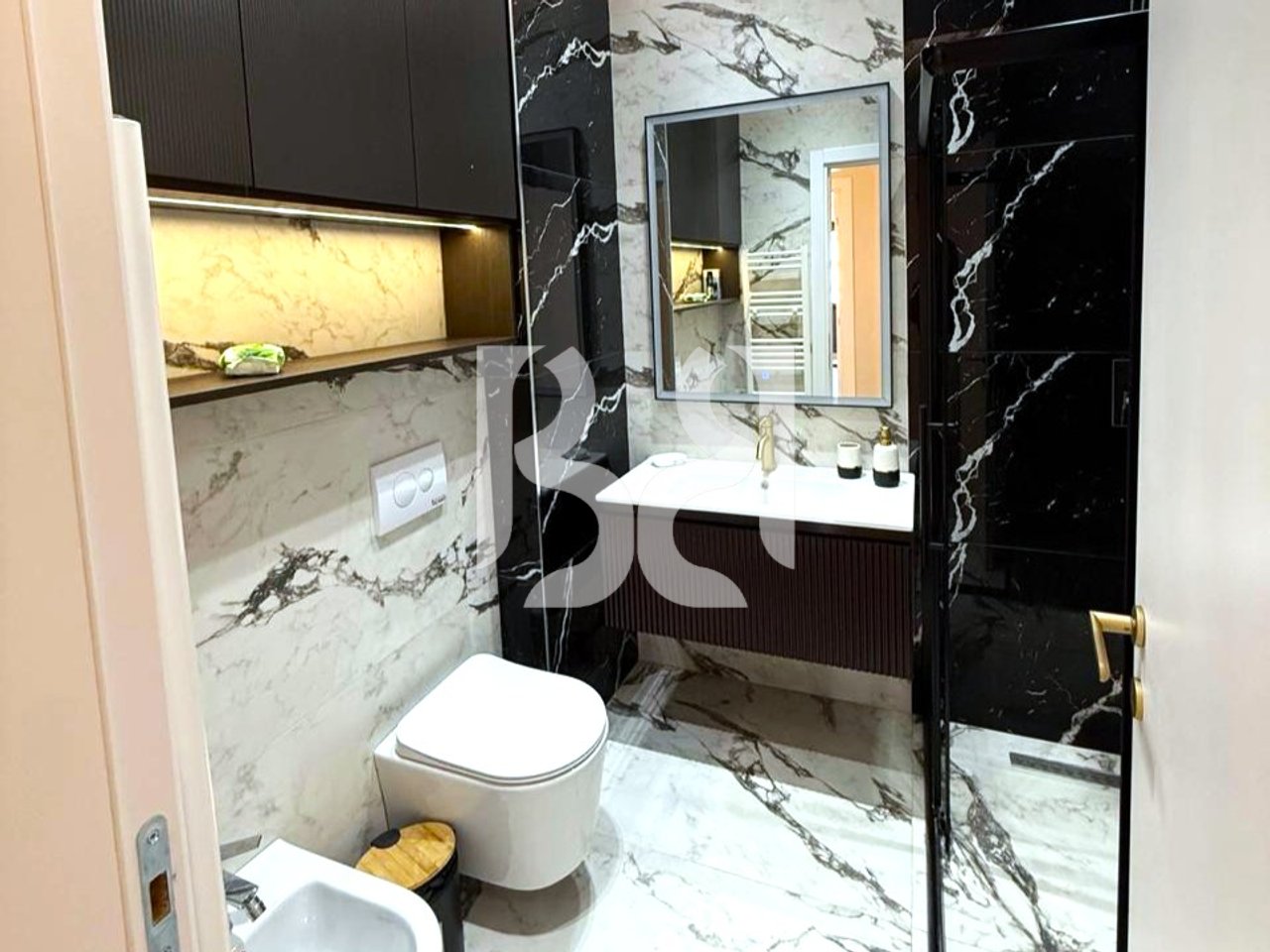 Apartament 2+1+2 me Qira në Rezidencën Oasis | 117 m² | Parking | 1,100 €