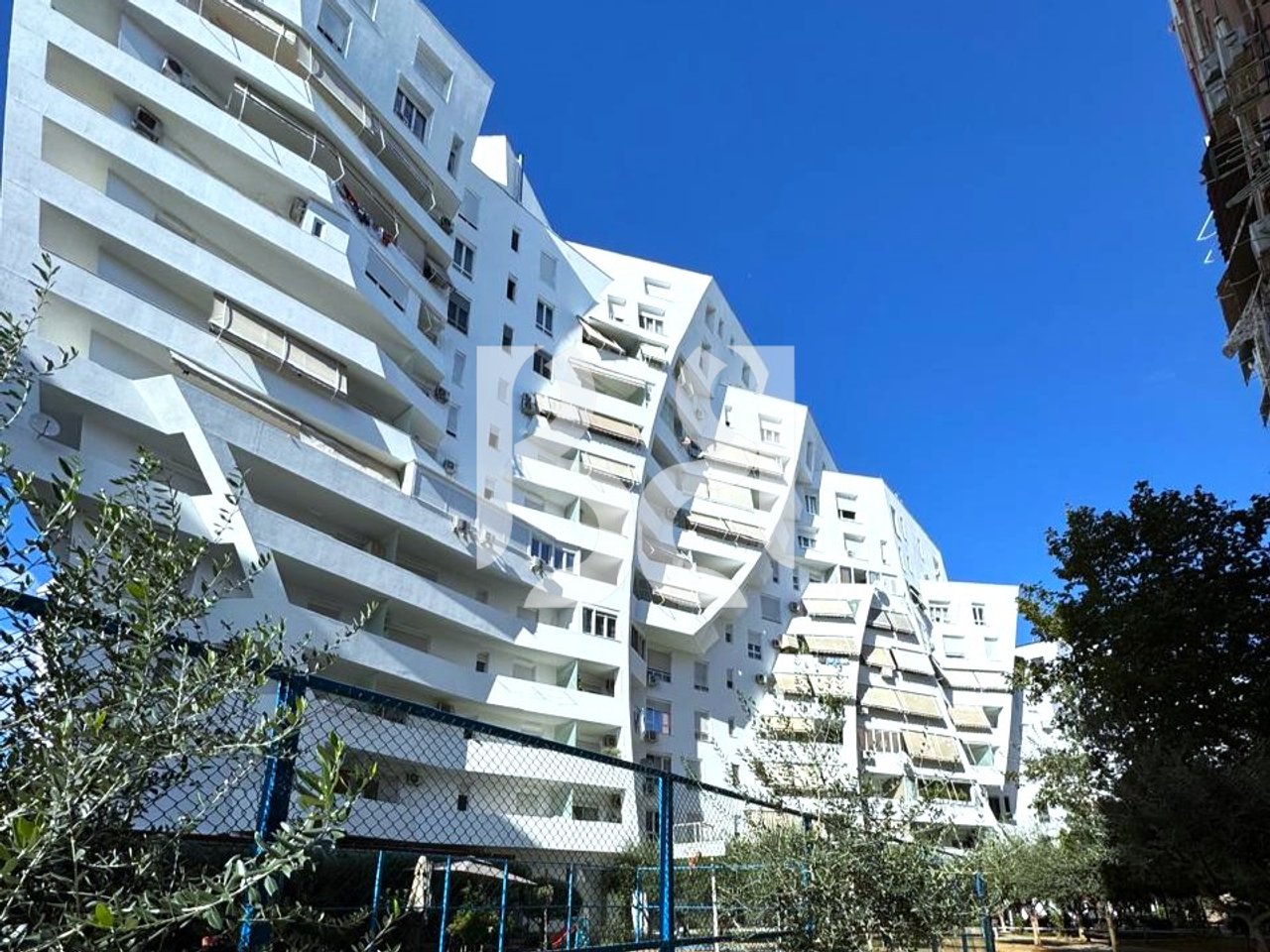 Apartment 1+1 for Rent in Magnet Complex | 70 m² | 5th Floor | 60,000 Lek