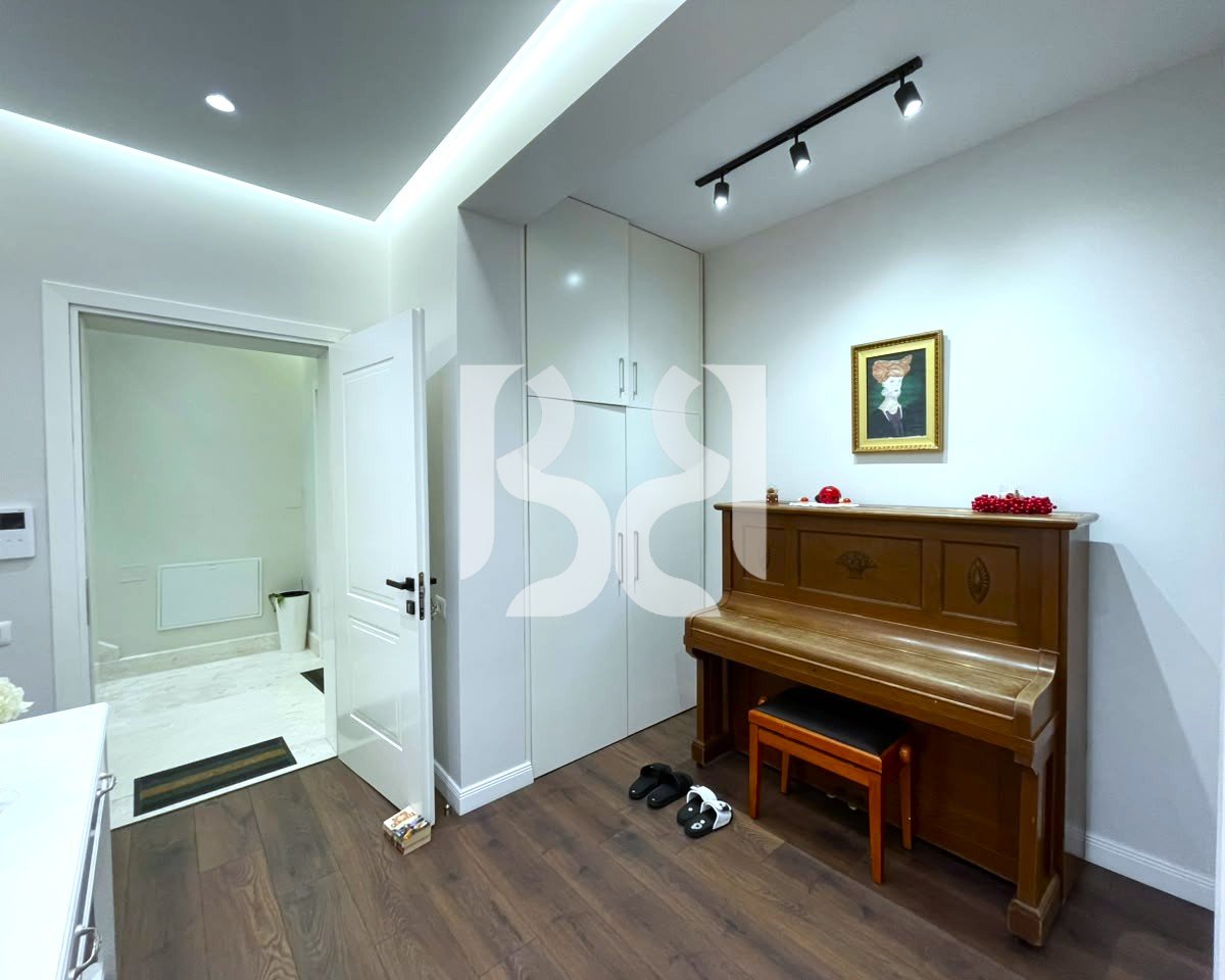 Apartament 2+1 me Qira në Vilë - Rruga e Durrësit | Kati 2 | 2 Dhoma Gjumi | Ballkon | 1,000 €/Muaj
