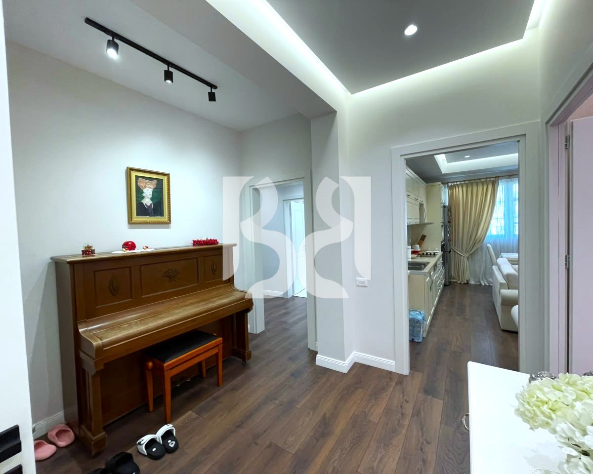 Apartament 2+1 me Qira në Vilë - Rruga e Durrësit | Kati 2 | 2 Dhoma Gjumi | Ballkon | 1,000 €/Muaj