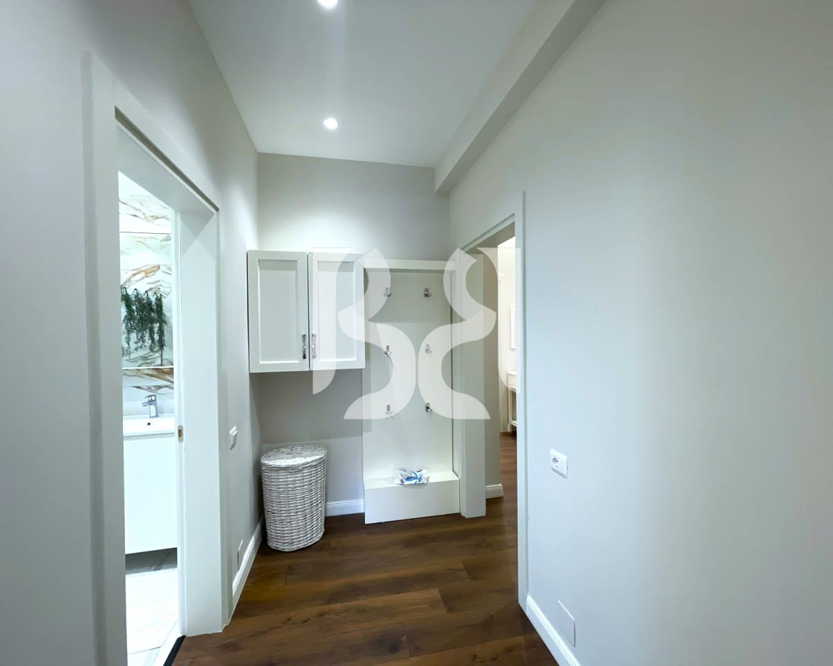 Apartament 2+1 me Qira në Vilë - Rruga e Durrësit | Kati 2 | 2 Dhoma Gjumi | Ballkon | 1,000 €/Muaj