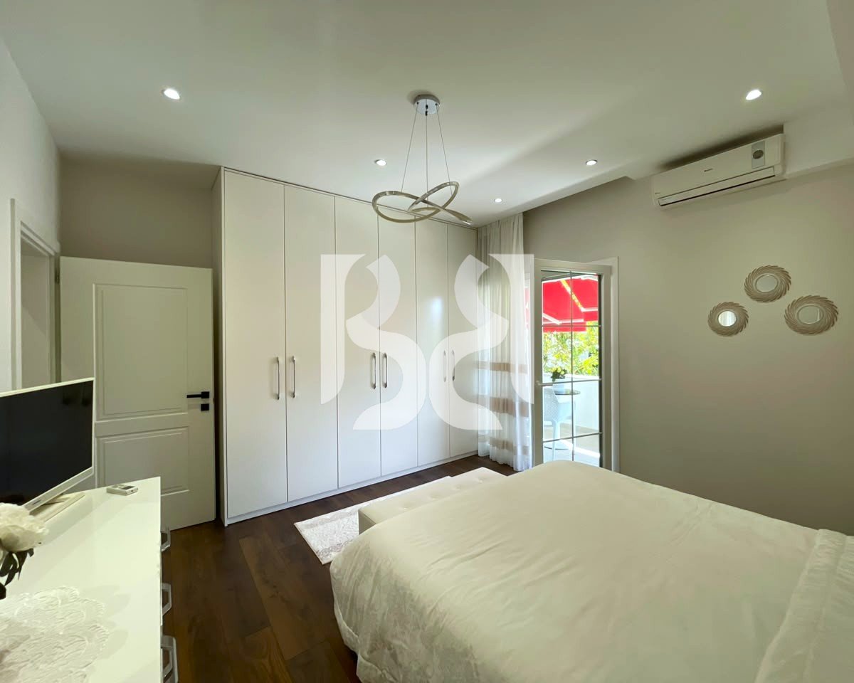 Apartament 2+1 me Qira në Vilë - Rruga e Durrësit | Kati 2 | 2 Dhoma Gjumi | Ballkon | 1,000 €/Muaj