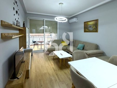 Apartament 2+1+2 me Qira te Ish-Fusha e Aviacionit | 75,000 Lekë Bruto
