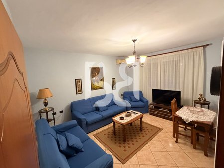 APARTAMENT ME QERA 2+1 NE PORCELAN, MBRAPA UET*