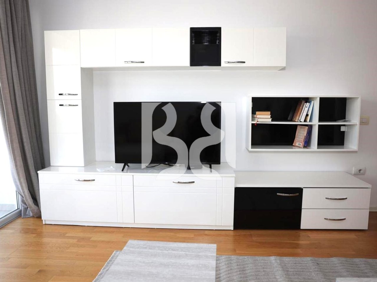 APARTAMENT 2+2 ME QIRA TEK LIQENI I THATE*