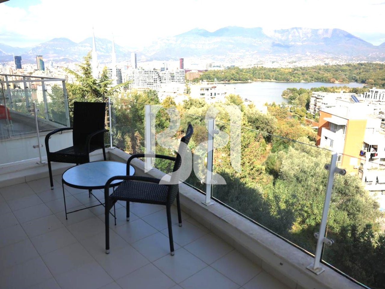 APARTAMENT 2+2 ME QIRA TEK LIQENI I THATE*